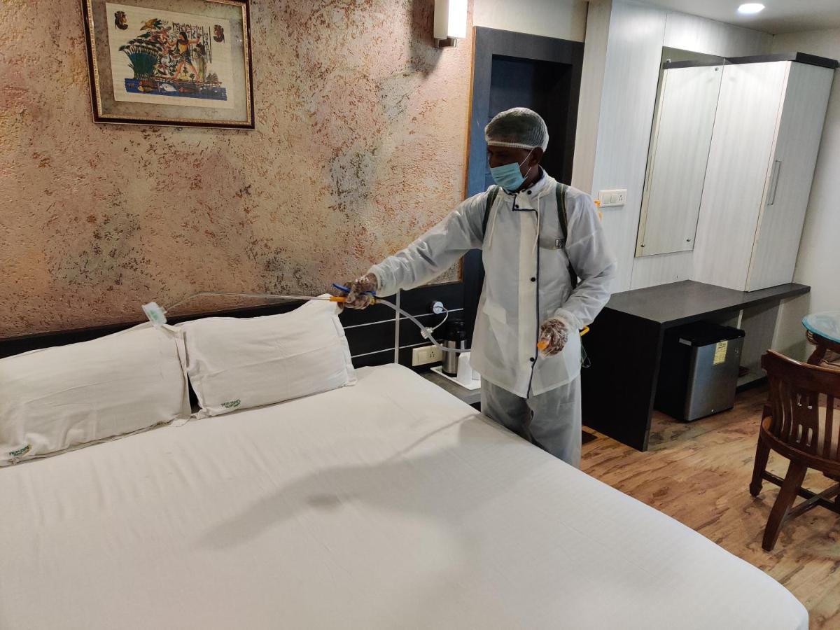 Hotel Shree Vatika Бопал Екстериор снимка